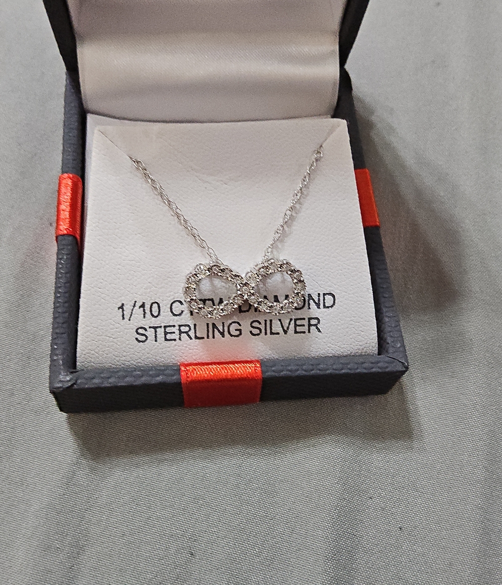.925 SS  Diamond  Pendant Necklace With Gift Box